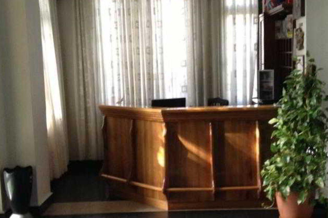Art Hotel Nirvana Tirana Bagian luar foto