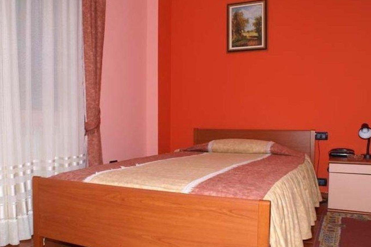 Art Hotel Nirvana Tirana Bagian luar foto