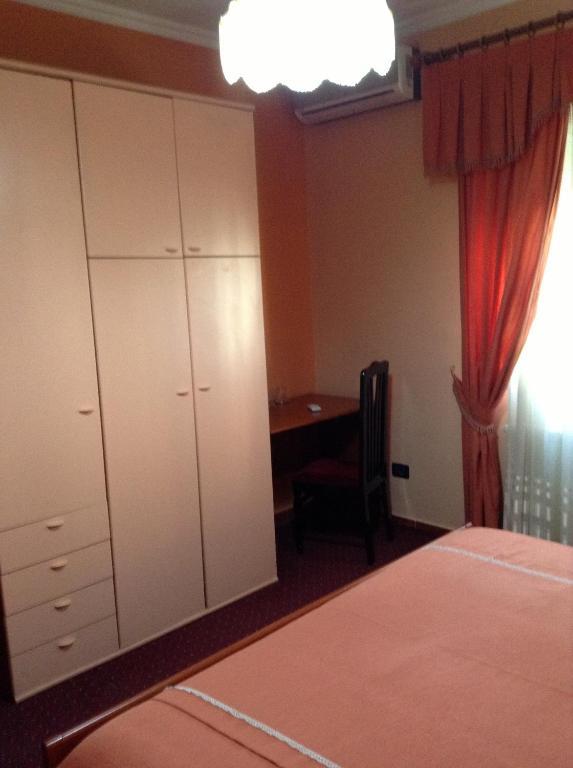 Art Hotel Nirvana Tirana Ruang foto