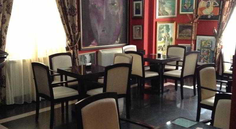 Art Hotel Nirvana Tirana Restoran foto